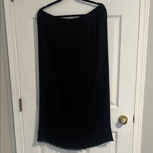 Classic Black Women's Pleated Skirt